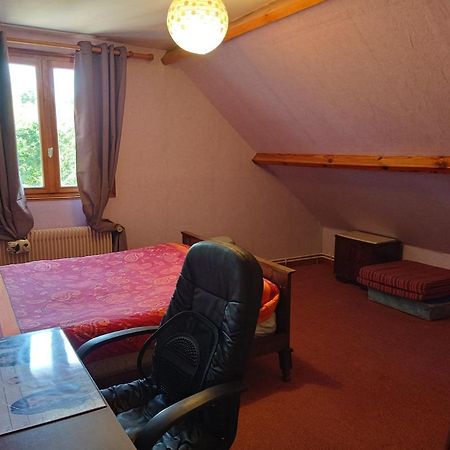 Lit 2 Personnes Grand Bureau Apartment Fruges Exterior photo