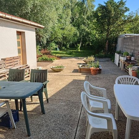 Lit 2 Personnes Grand Bureau Apartment Fruges Exterior photo